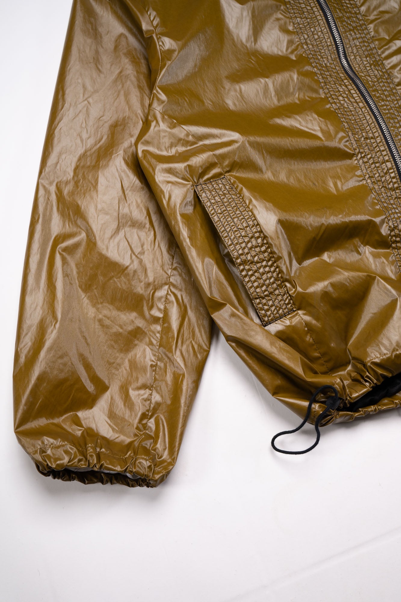 Très Bien Everywear Nylon Jacket