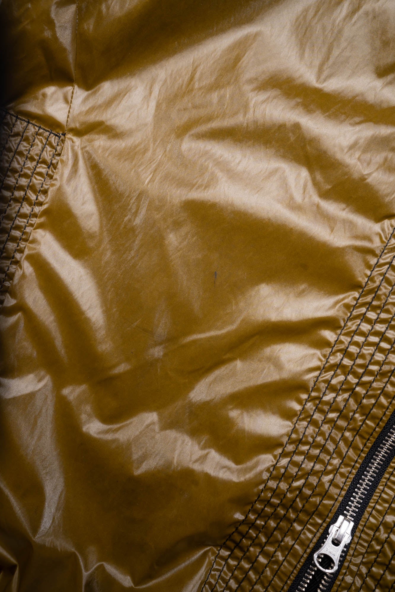Très Bien Everywear Nylon Jacket
